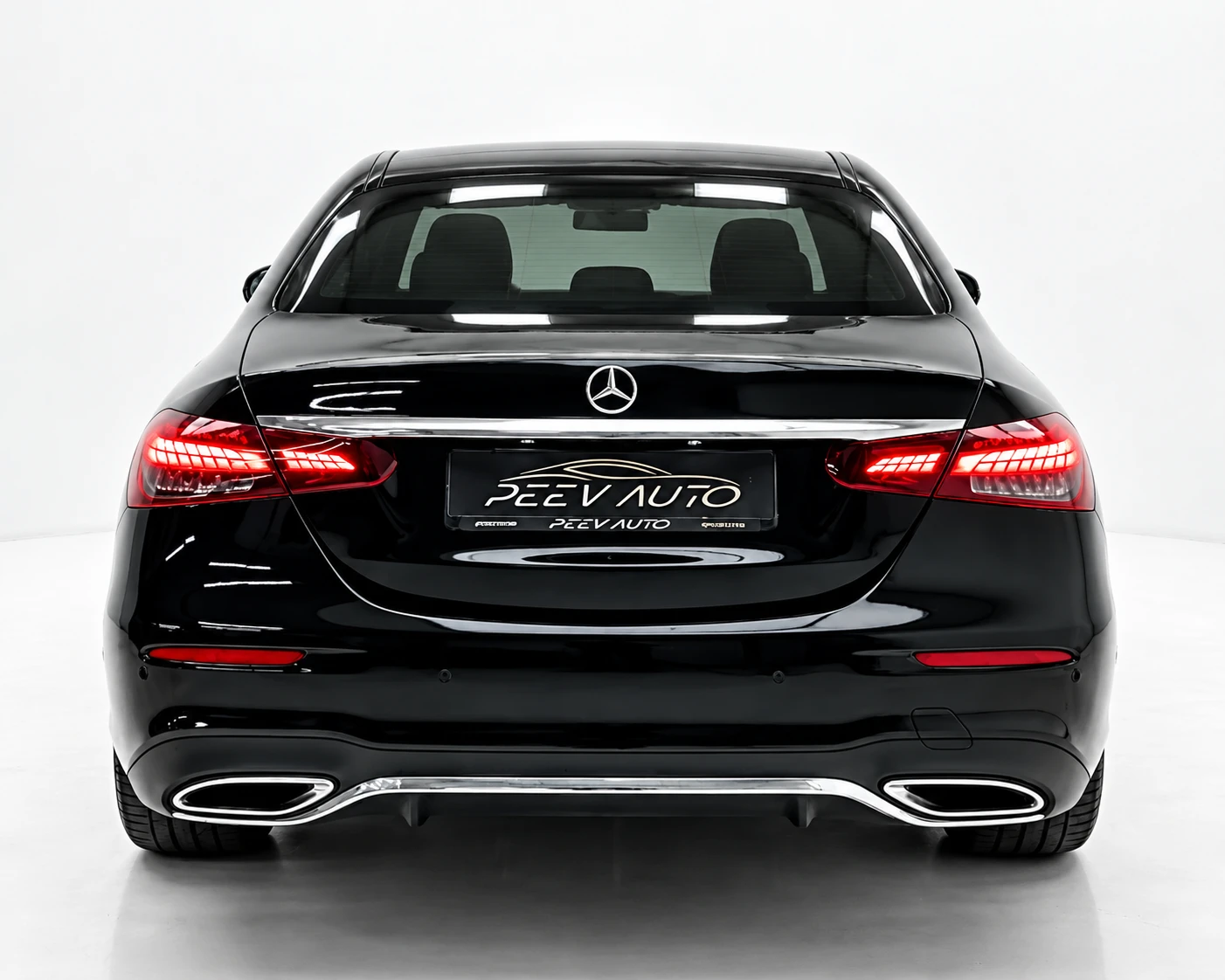 Mercedes-Benz E 220, снимка 5 - Автомобили и джипове - 56557127
