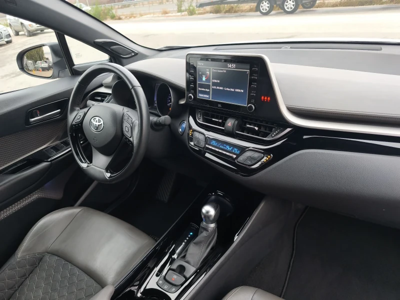 Toyota C-HR 1.8HYBRID FULL LED JBL 42000KM, снимка 11 - Автомобили и джипове - 48226586