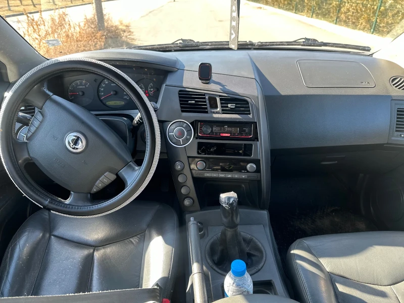 SsangYong Kyron 2.0, снимка 10 - Автомобили и джипове - 48376069