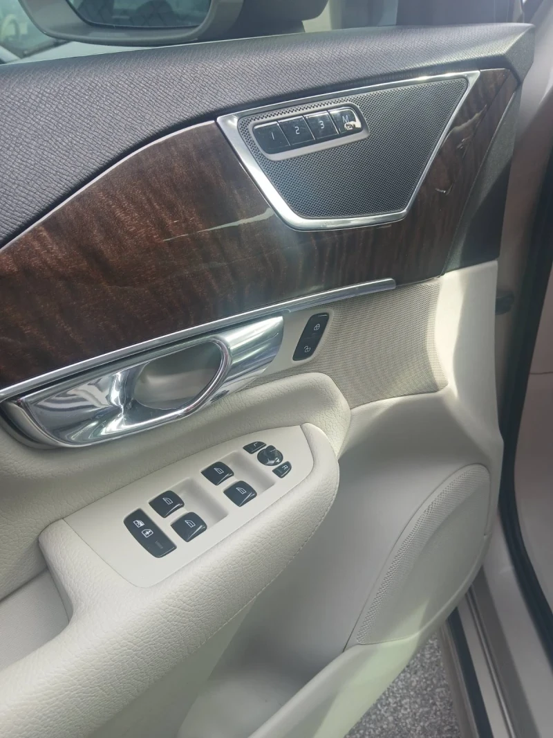 Volvo Xc90, снимка 9 - Автомобили и джипове - 52730011