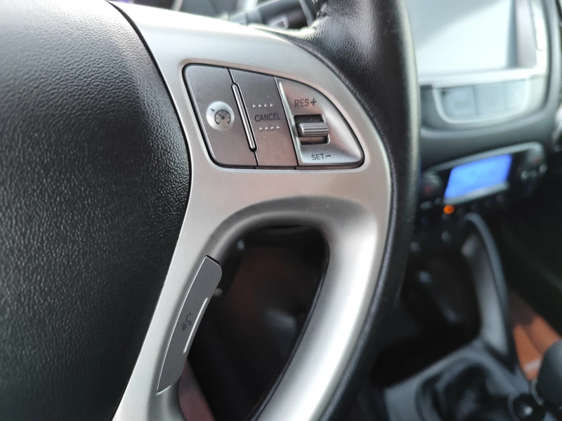 Hyundai IX35 1.7CRDi* EURO5A* КОЖА* , снимка 10 - Автомобили и джипове - 52933746