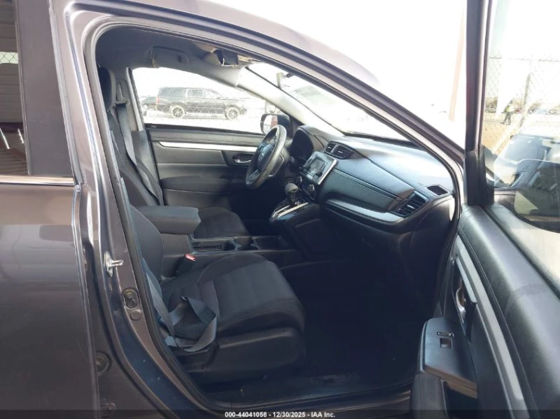 Honda Cr-v 1.5l 2Wd Lx, снимка 5 - Автомобили и джипове - 53477336