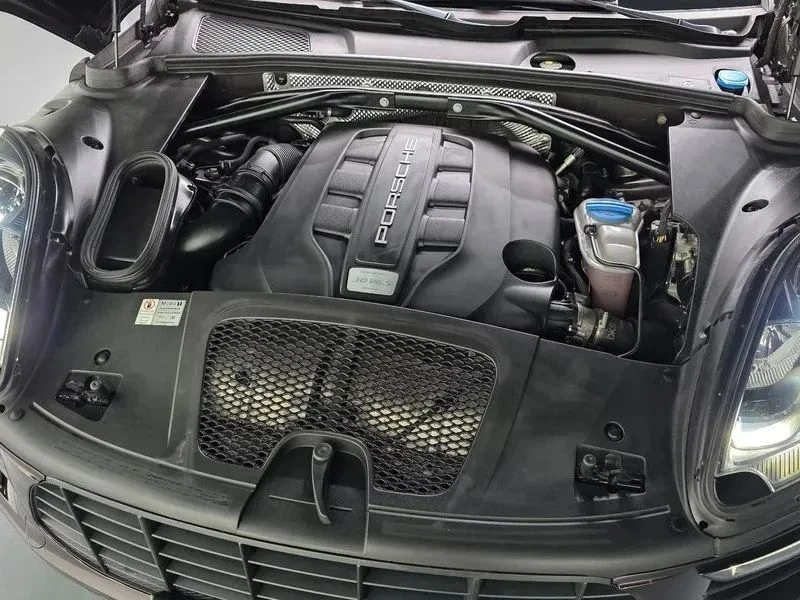 Porsche Macan, снимка 5 - Автомобили и джипове - 56690347