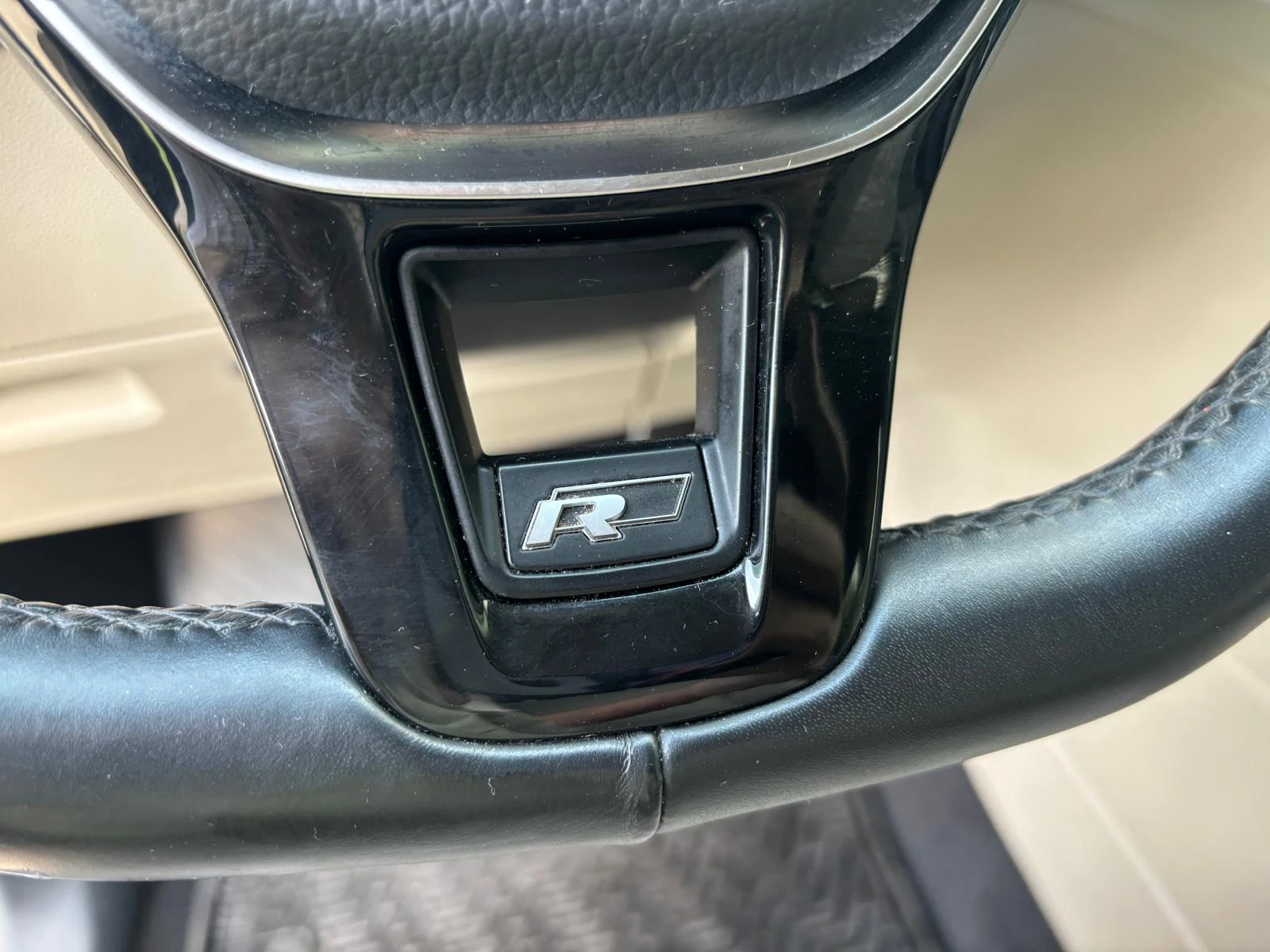 VW Atlas R-Line 3.6 AWD 7 seat!!! | Mobile.bg   14