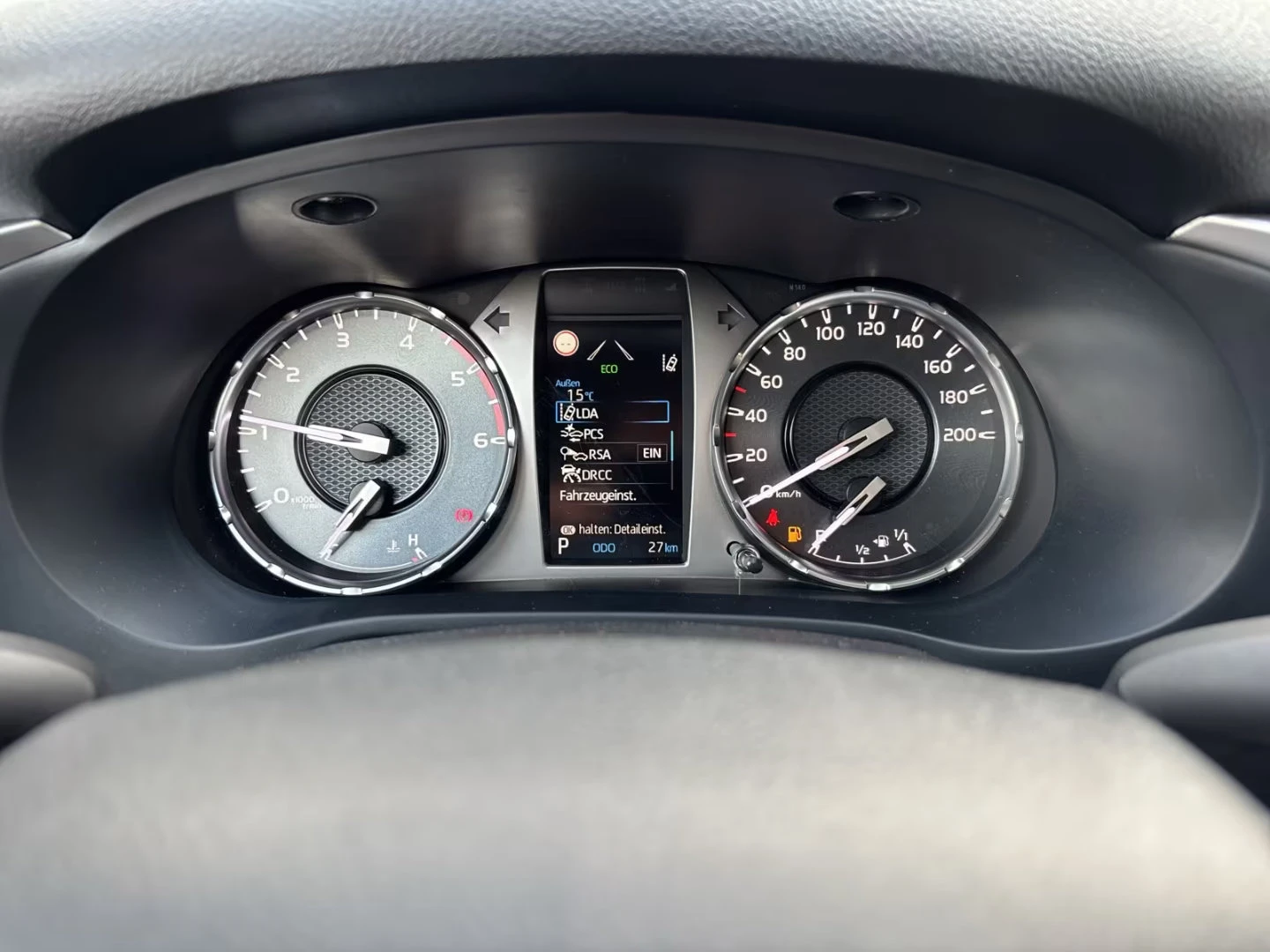 Toyota Hilux ���!/2.4d/151HP/4X4/CAM/KLESS/L.ASSIST/ACC/611g | Mobile.bg � ����������� 11