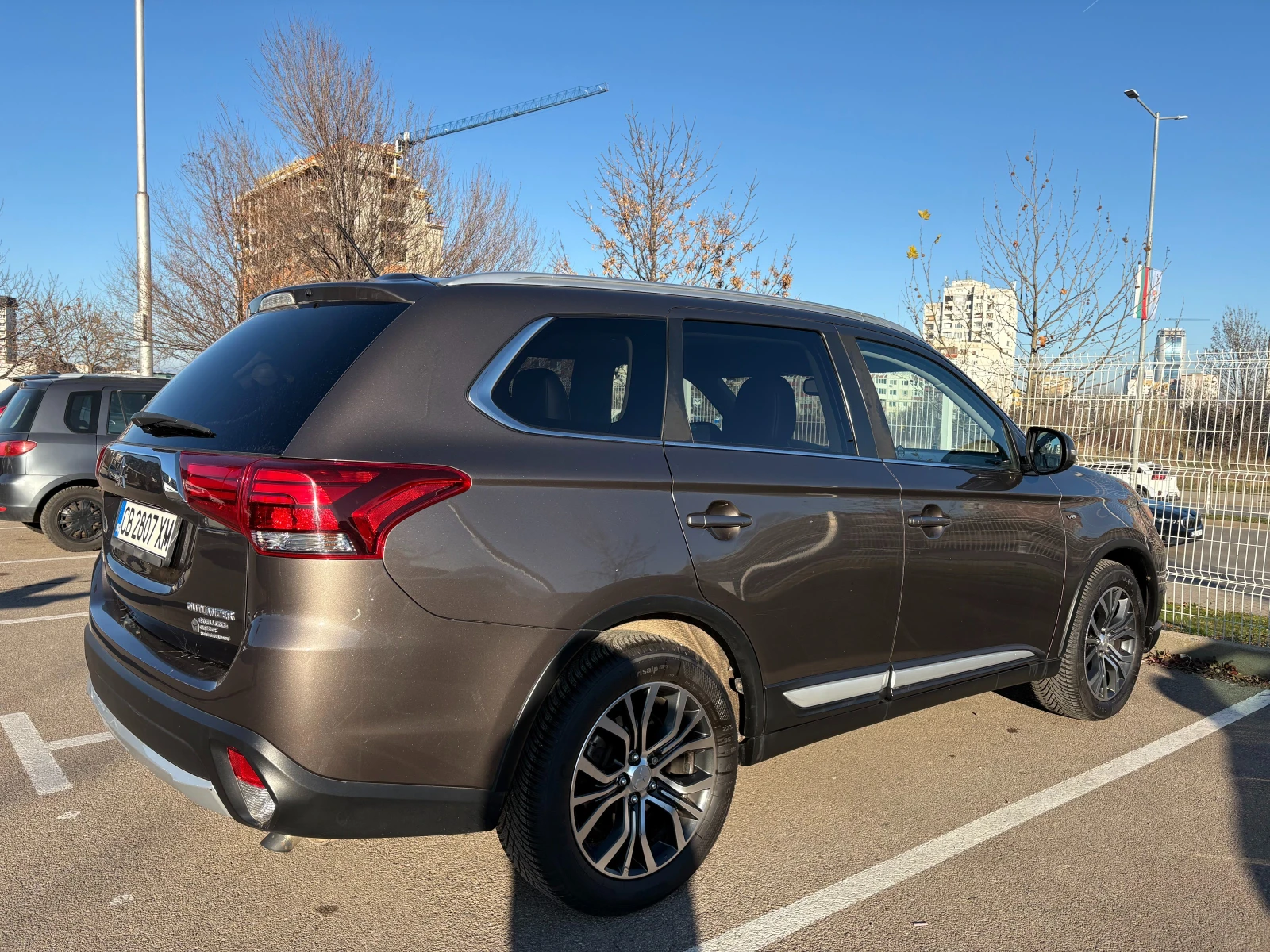 Mitsubishi Outlander 3.0GT Keyless 7����� | Mobile.bg � ����������� 3