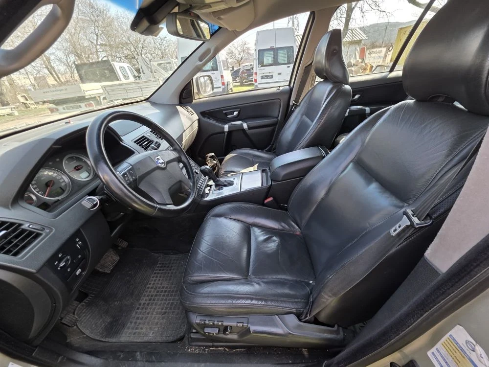 Volvo Xc90 2.5D 184кс 7-места .Бартер лизинг, снимка 8 - Автомобили и джипове - 53830450