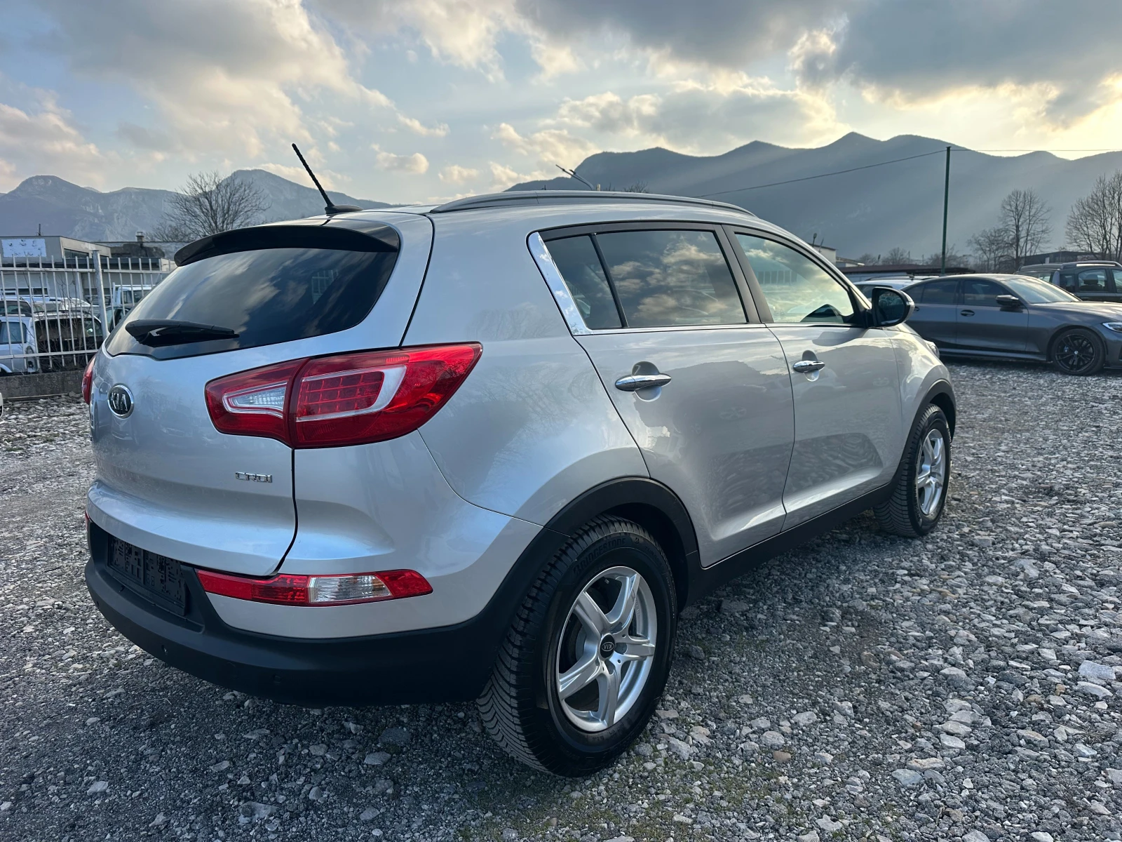 Kia Sportage kc NAVI AVTOMAT, снимка 5 - Автомобили и джипове - 53848711