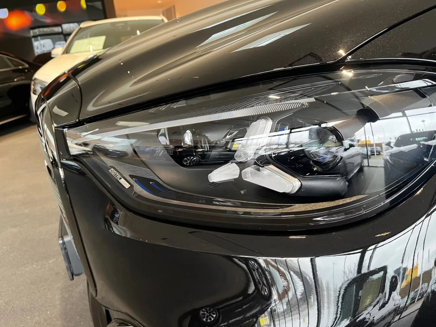 Mercedes-Benz GLC 400 EQ/AMG/4-MATIC/HYPERSCREEN/NIGHT/BURM/360/, снимка 4 - Автомобили и джипове - 54203709