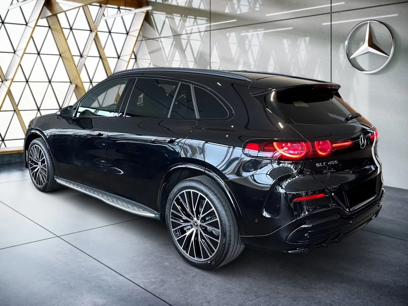 Mercedes-Benz GLC 400 EQ/AMG/4-MATIC/HYPERSCREEN/NIGHT/BURM/360/, снимка 2 - Автомобили и джипове - 54203709