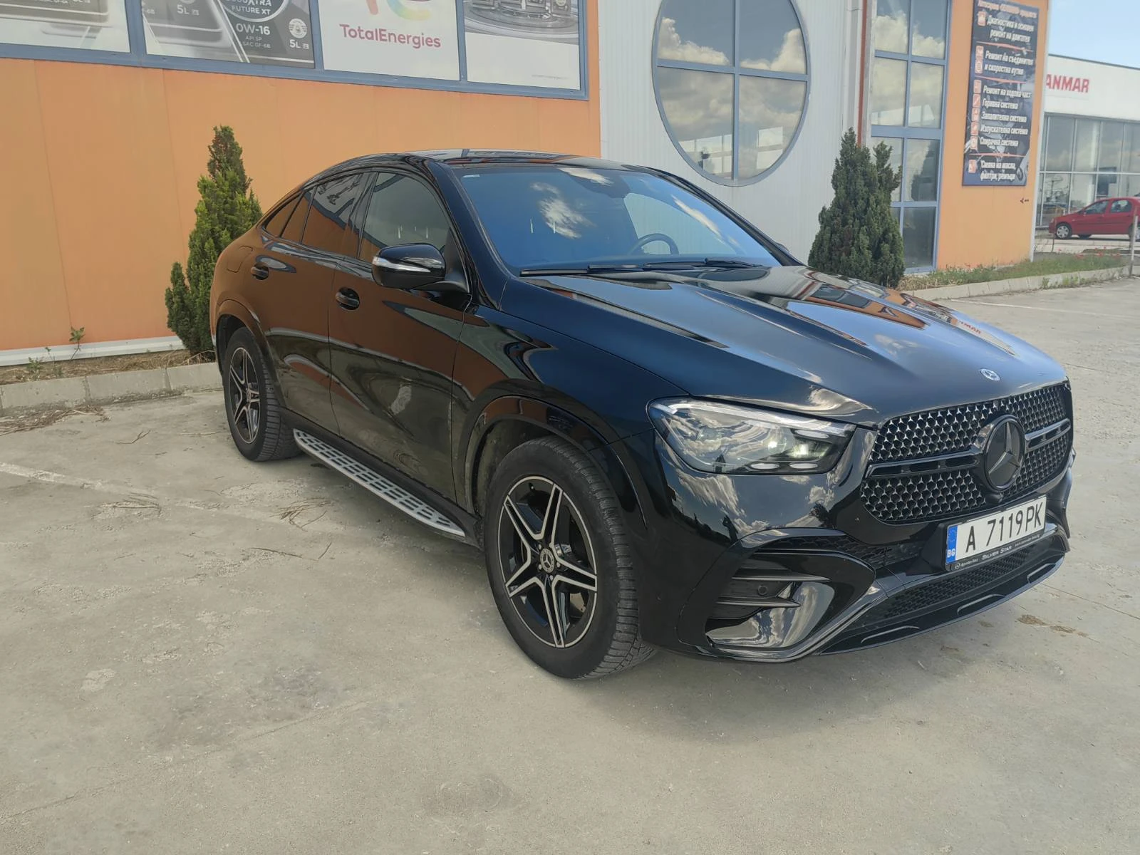 Mercedes-Benz GLE 400 e 4MATIC COUPE, снимка 11 - Автомобили и джипове - 55003542