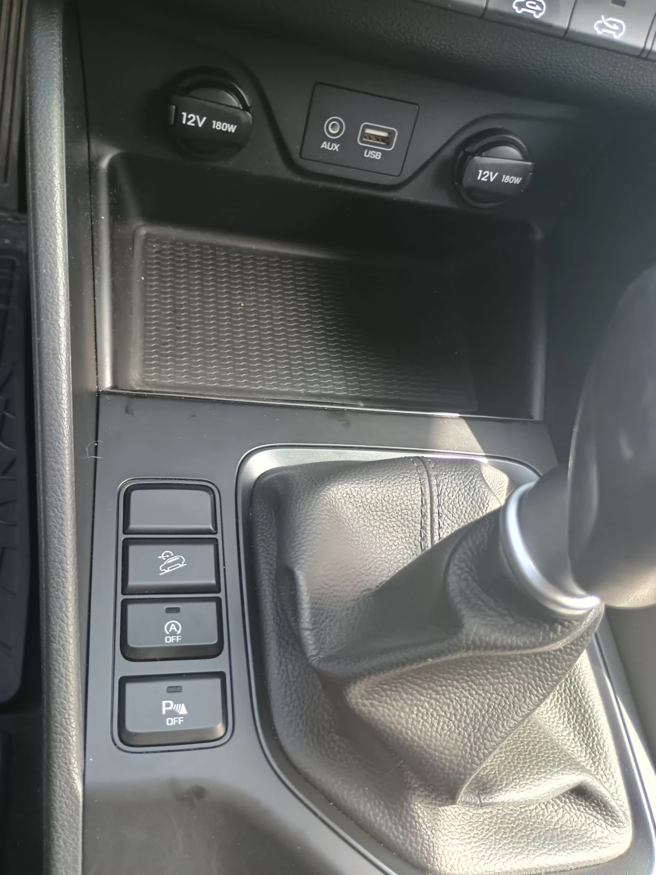 Hyundai Tucson, снимка 13 - Автомобили и джипове - 55858176
