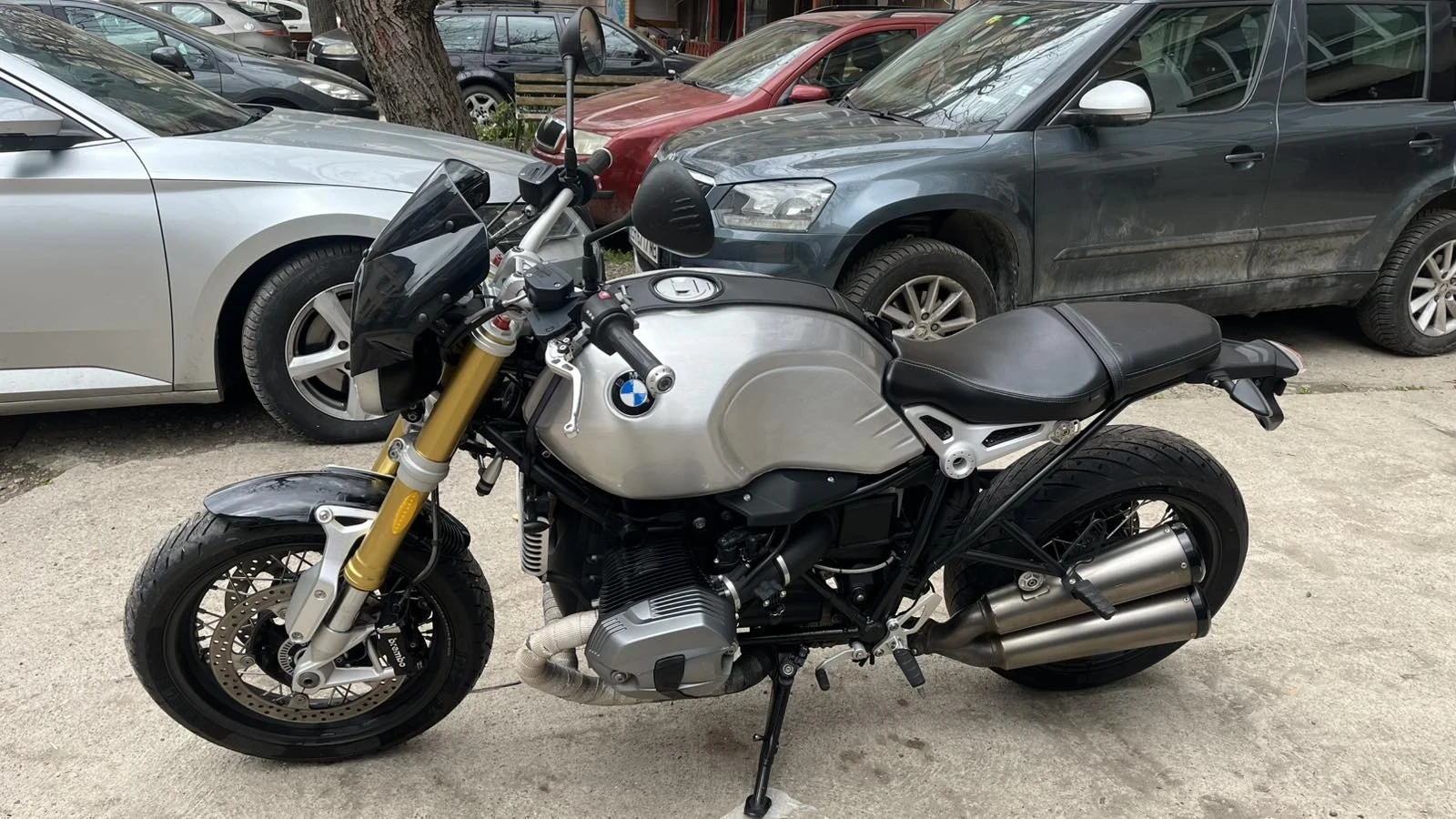 BMW R R1200 Nine T BRUTAL/AKRAPOVIC/BREMBO/ 29318km, снимка 4 - Мотоциклети и мототехника - 54684189