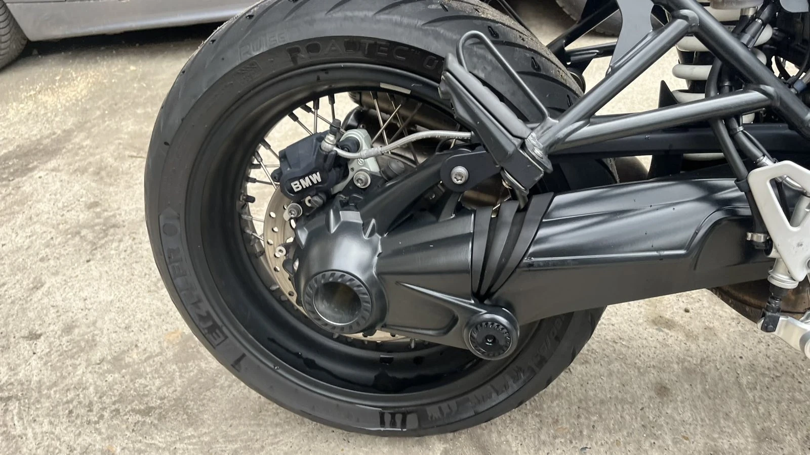 BMW R R1200 Nine T BRUTAL/AKRAPOVIC/BREMBO/ 29318km, снимка 7 - Мотоциклети и мототехника - 54684189