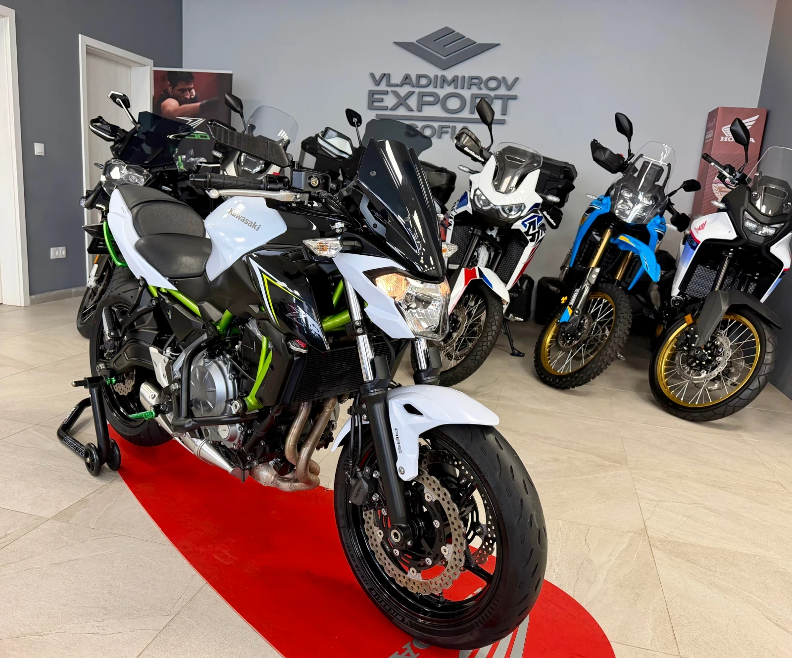 Kawasaki Z 650 ABS 2017 - 210 евро/месец, снимка 8 - Мотоциклети и мототехника - 55559927