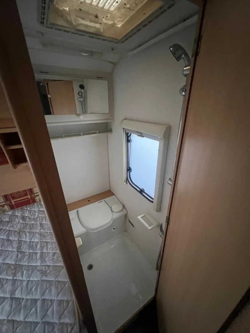 Каравана Coachmen Amara 530/4, снимка 15 - Каравани и кемпери - 52093682