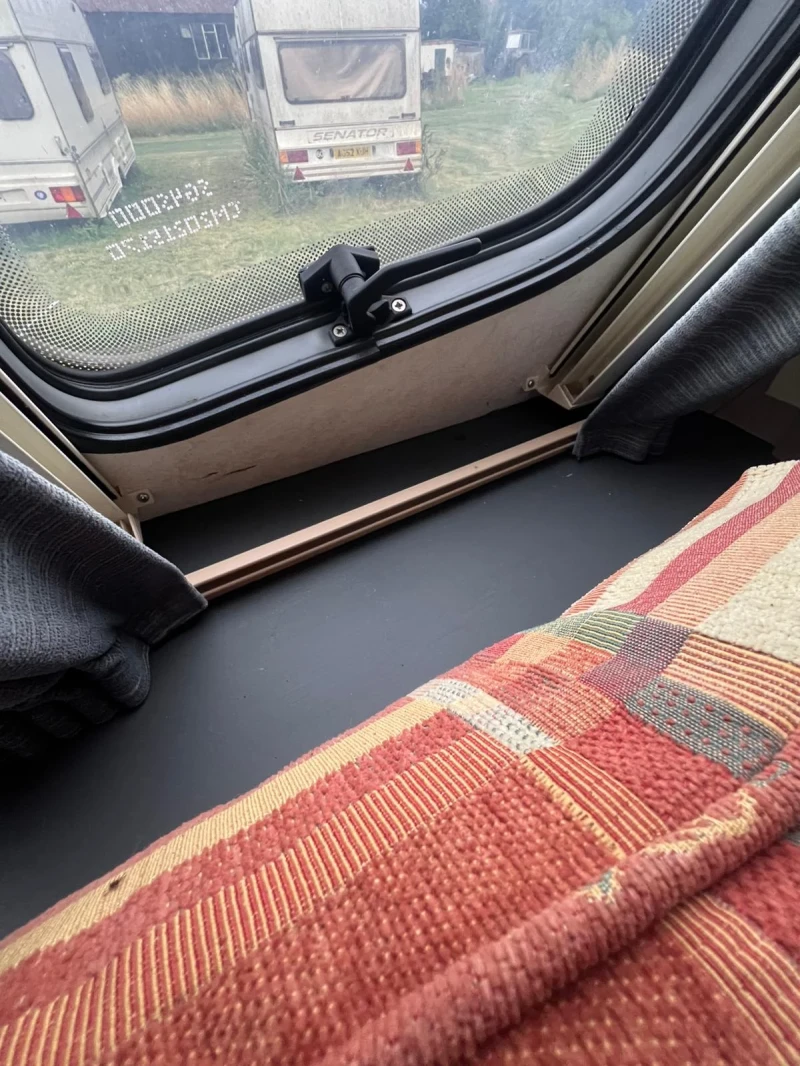 Каравана Coachmen Amara 530/4, снимка 10 - Каравани и кемпери - 52093682