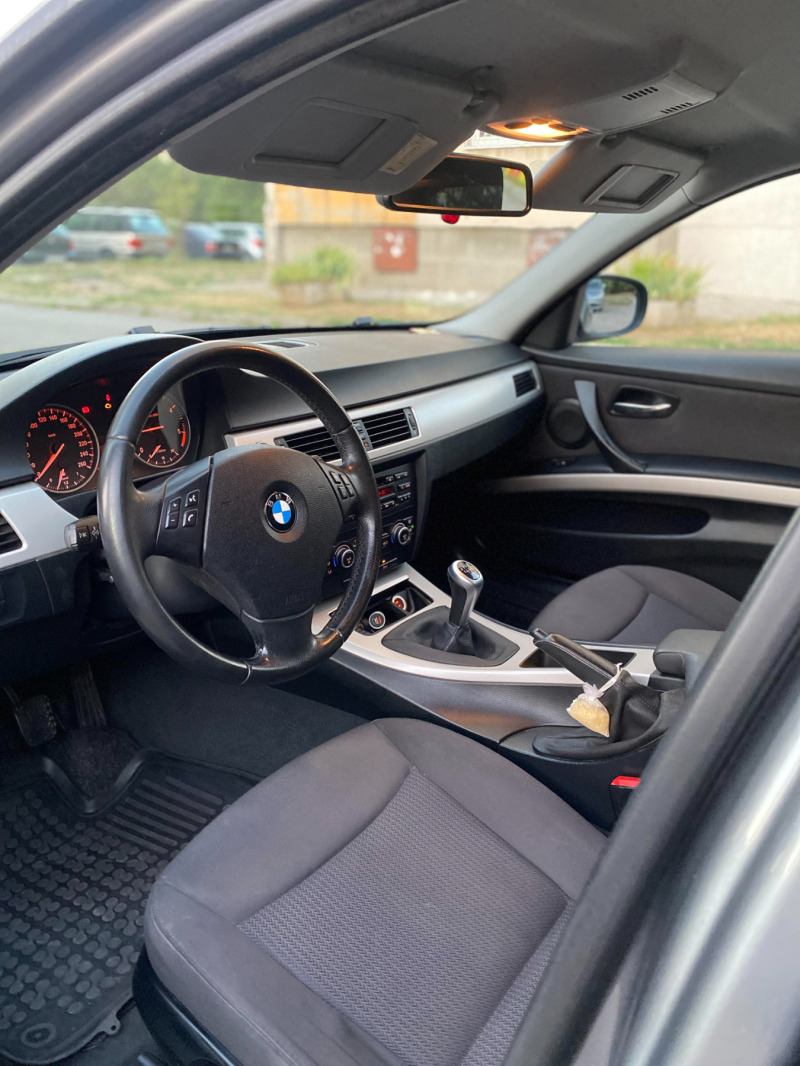 BMW 318, снимка 10 - Автомобили и джипове - 44890096
