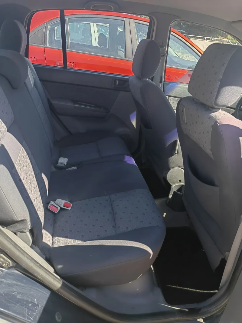 Hyundai Getz 1.4i, снимка 12 - Автомобили и джипове - 47220183