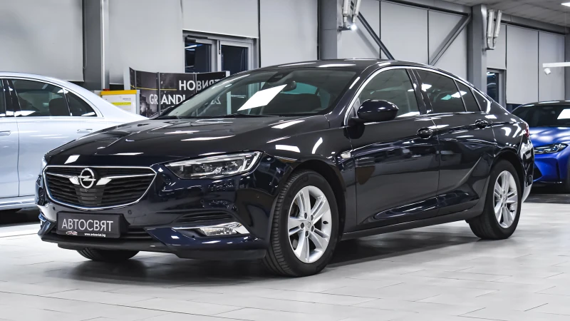 Opel Insignia Grand Sport 2.0d Business Innovation, снимка 4 - Автомобили и джипове - 47848397