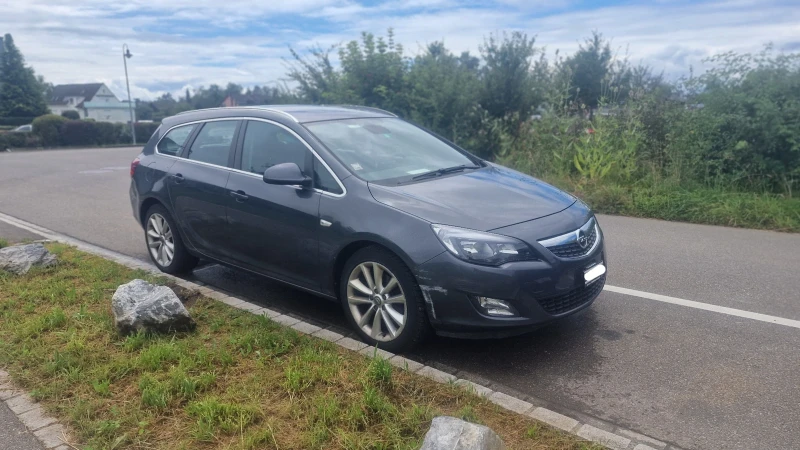 Opel Astra, снимка 3 - Автомобили и джипове - 49009744