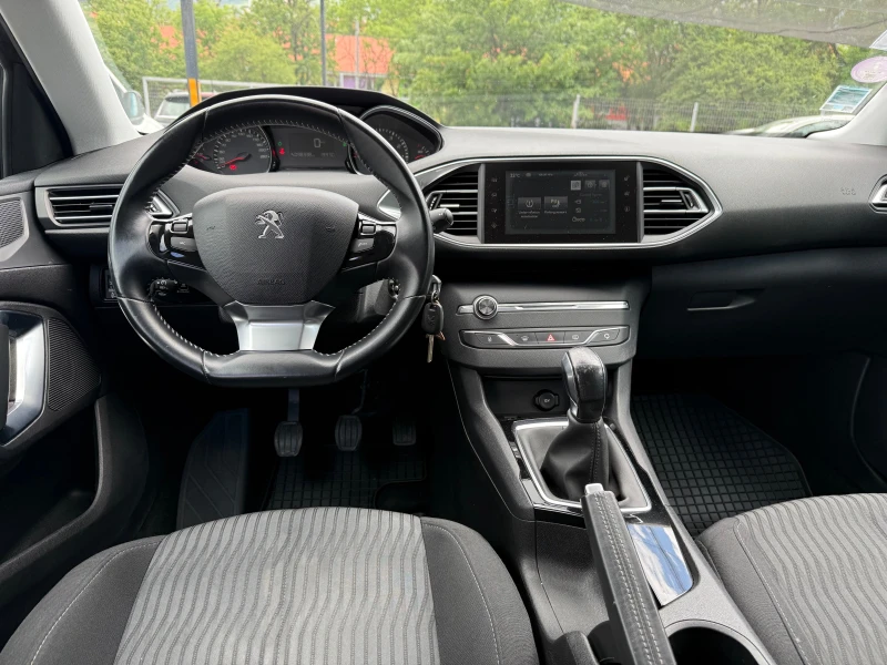 Peugeot 308 Puretech Facelift &#127467;&#127479;, снимка 10 - Автомобили и джипове - 50445614