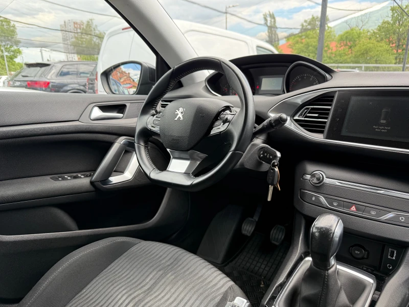 Peugeot 308 Puretech Facelift &#127467;&#127479;, снимка 11 - Автомобили и джипове - 50445614