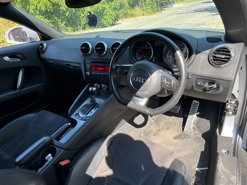 Audi Tt 2.0 TFSI DSG 4x4, снимка 5 - Автомобили и джипове - 51899905