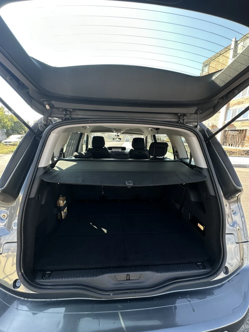 Citroen Grand C4 Picasso ОТЛИЧНА, снимка 9 - Автомобили и джипове - 52161014