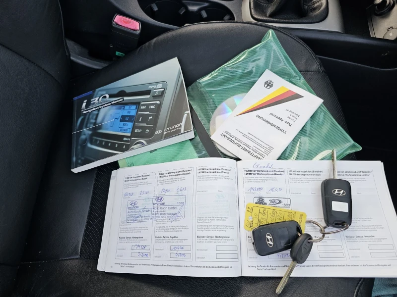 Hyundai I30 2.0 16v - 141к.с , Кожа, Навигация , снимка 15 - Автомобили и джипове - 52261171