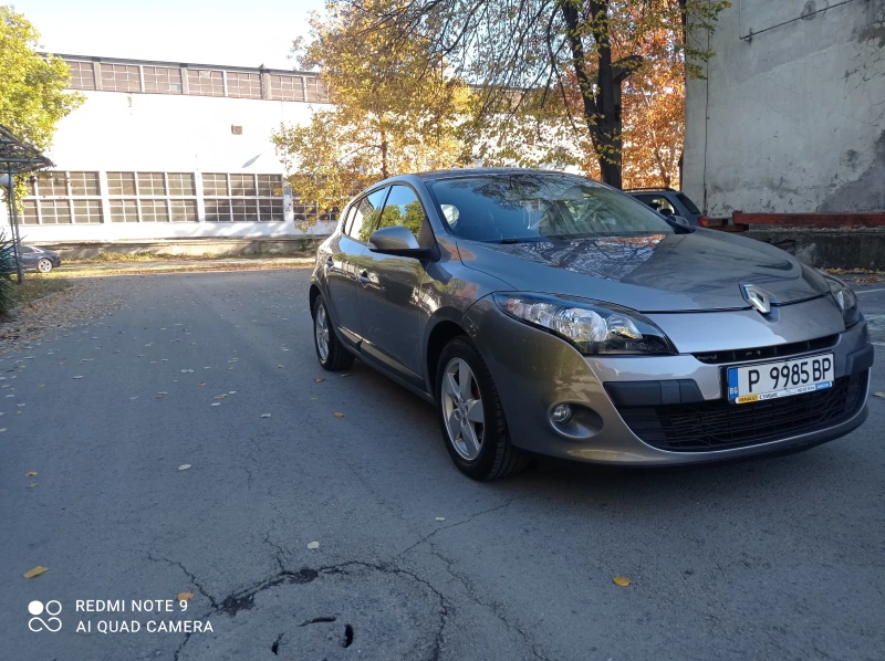 Renault Megane, снимка 2 - Автомобили и джипове - 52264640