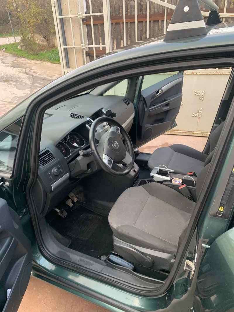Opel Zafira, снимка 5 - Автомобили и джипове - 52593169