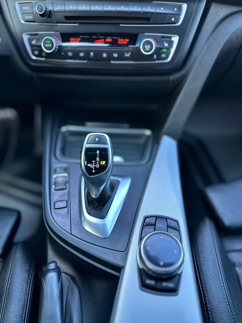 BMW 335, снимка 11 - Автомобили и джипове - 52727706