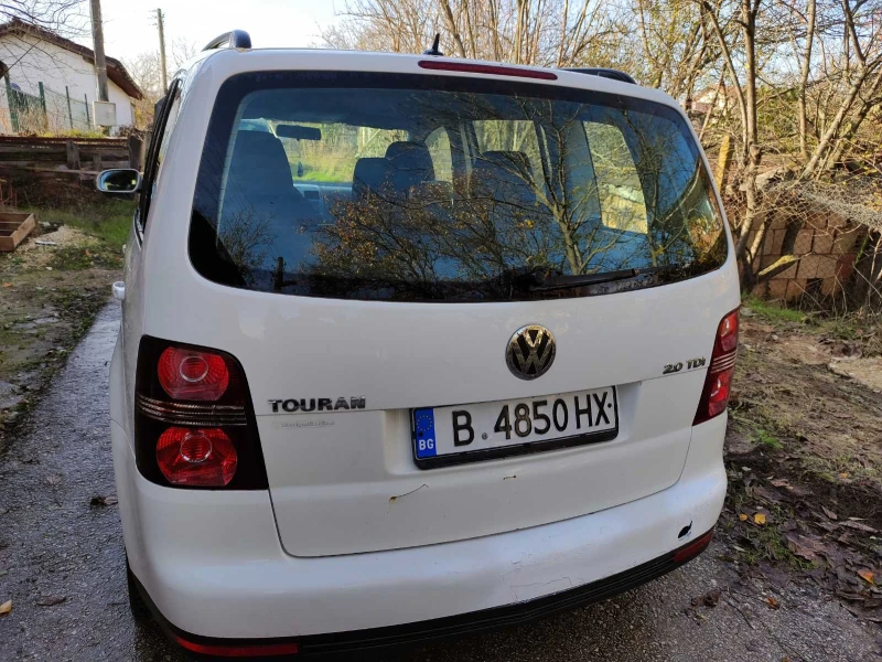 VW Touran, снимка 2 - Автомобили и джипове - 52831582