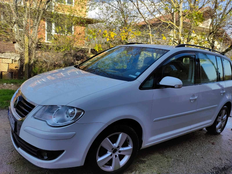 VW Touran, снимка 5 - Автомобили и джипове - 52831582