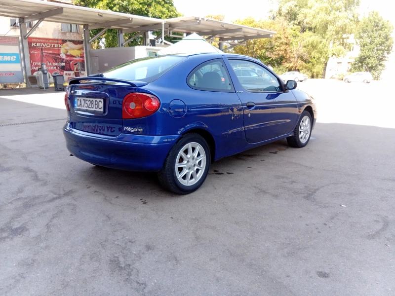 Renault Megane 1.4 16v, снимка 8 - Автомобили и джипове - 52794286