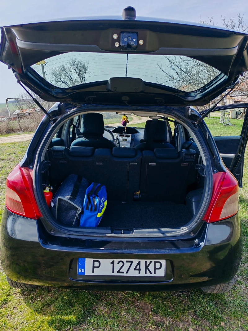 Toyota Yaris 1.0i, снимка 7 - Автомобили и джипове - 53183797