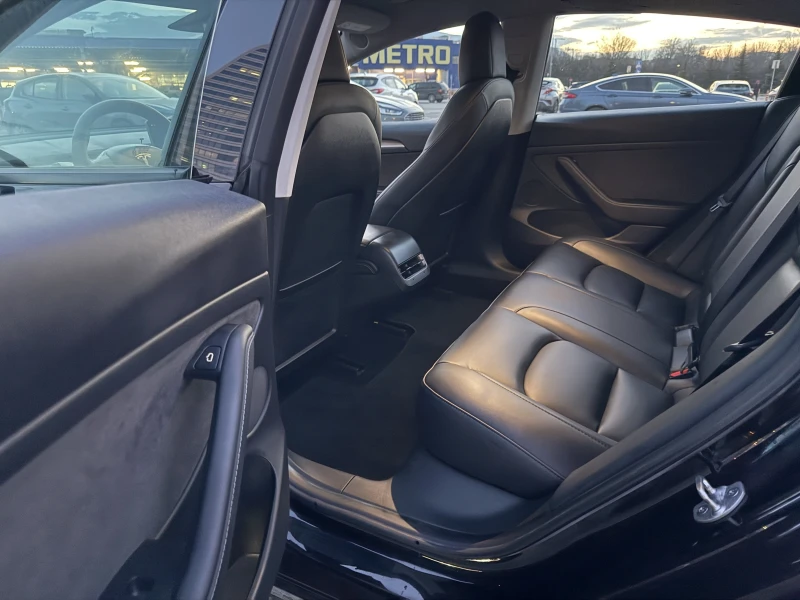 Tesla Model 3 Dual Motor, Long Range, Термопомпа, в гаранция, снимка 8 - Автомобили и джипове - 53288988