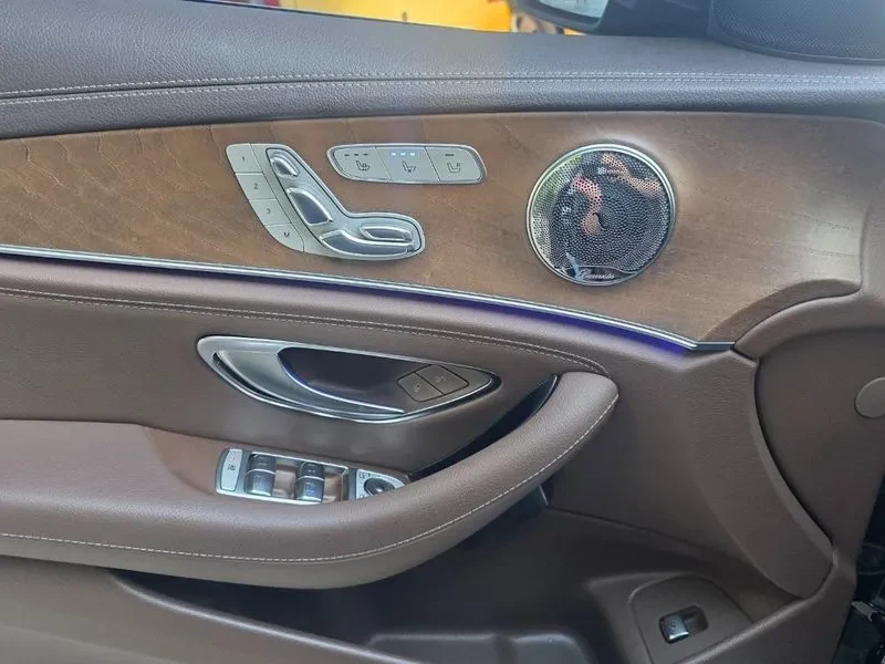 Mercedes-Benz E 200 W213 E300 Exclusive, снимка 10 - Автомобили и джипове - 55110751