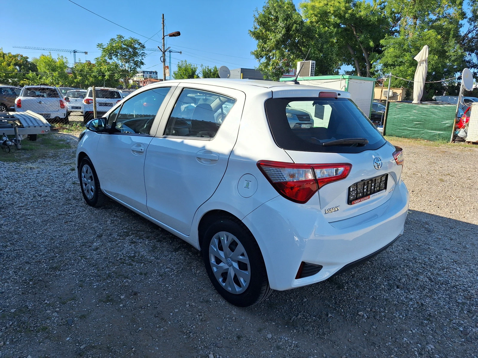 Toyota Yaris 1.0vvti - изображение 5