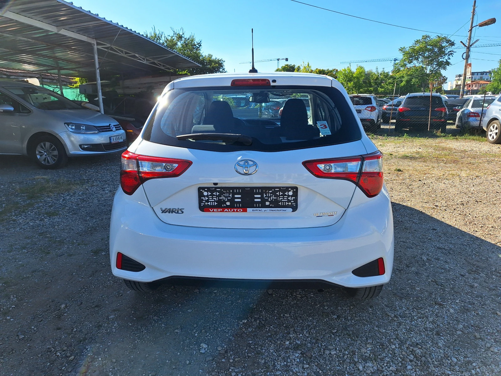 Toyota Yaris 1.0vvti - изображение 6