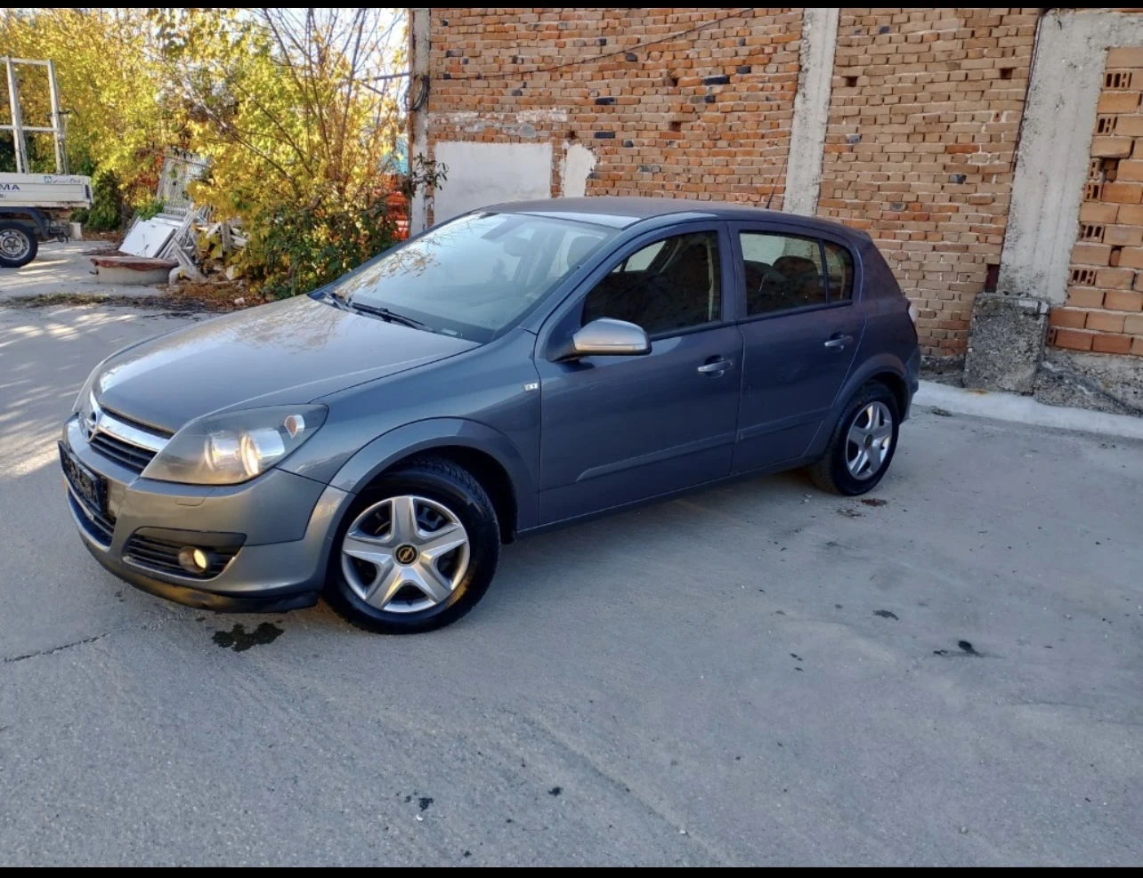 Opel Astra 1.6 бензин АВТОМАТИК - изображение 2