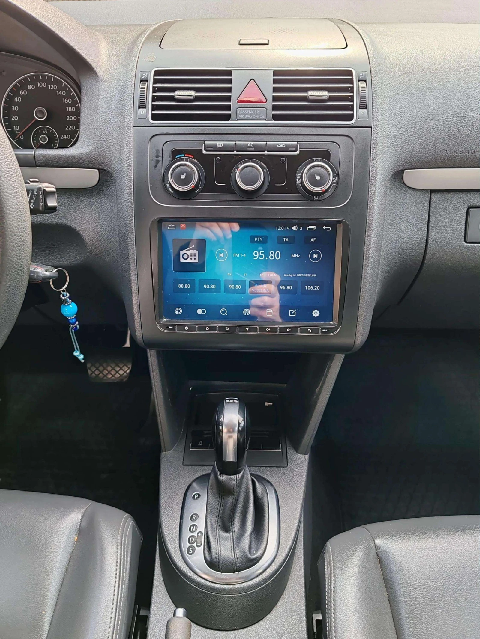 VW Touran 1.6 TDI-DSG-NAVI-CAM - изображение 6