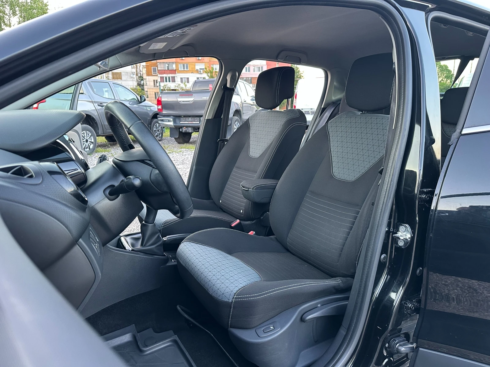 Renault Clio 1.5dci 90kc KLIMA NAVI - изображение 9