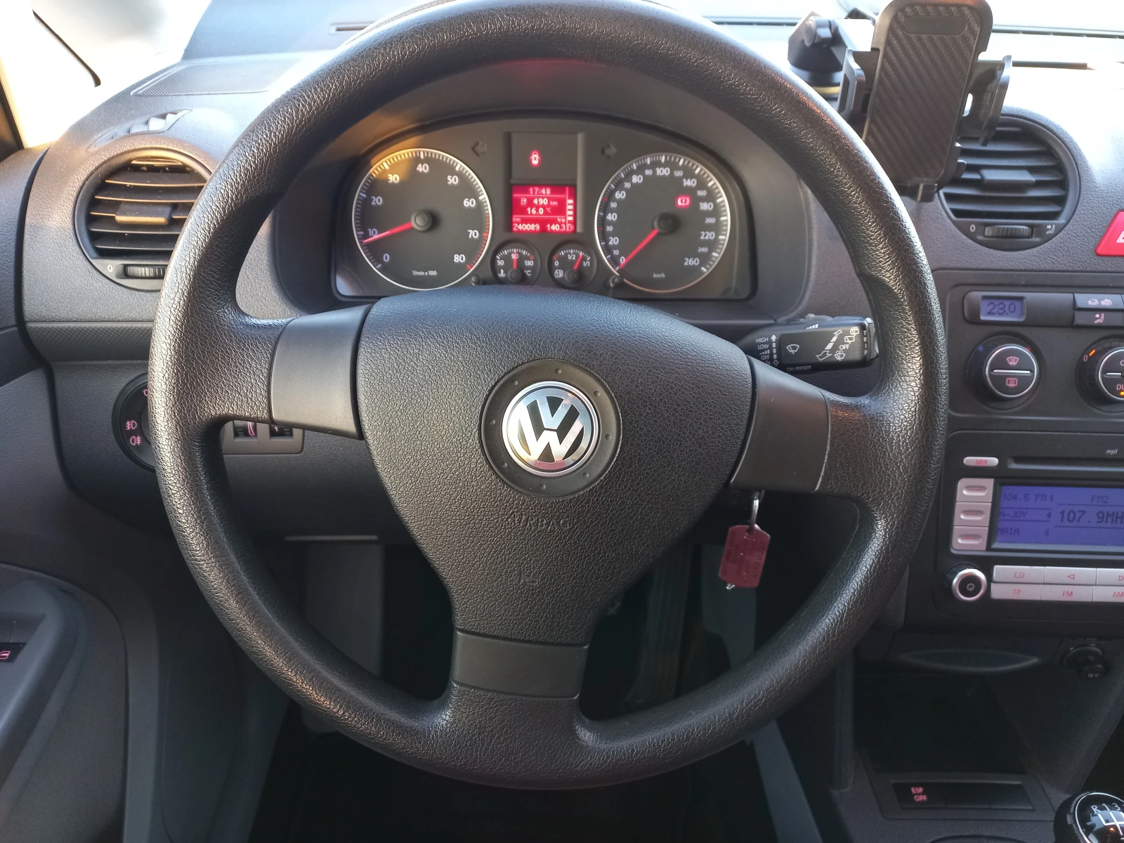 VW Caddy  2. 0i Life Eco Fuel - изображение 9