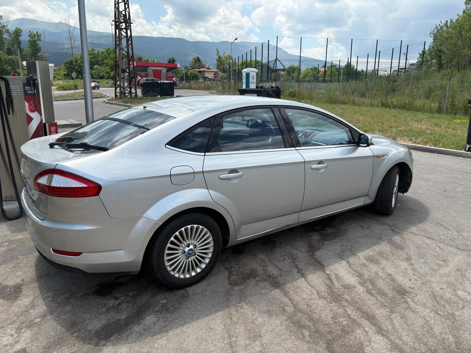 Ford Mondeo 2.0TDCI - изображение 3