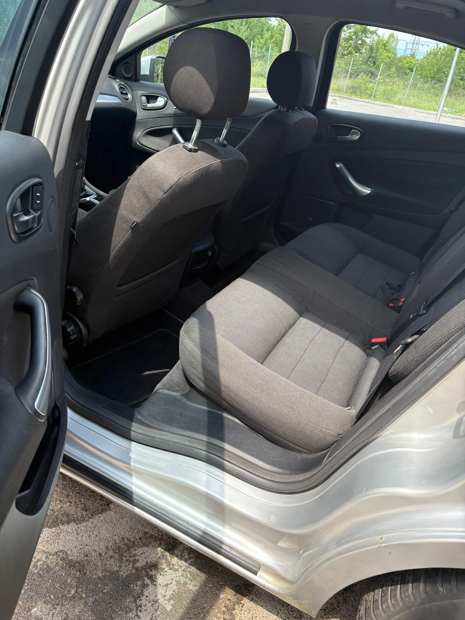 Ford Mondeo 2.0TDCI - изображение 5