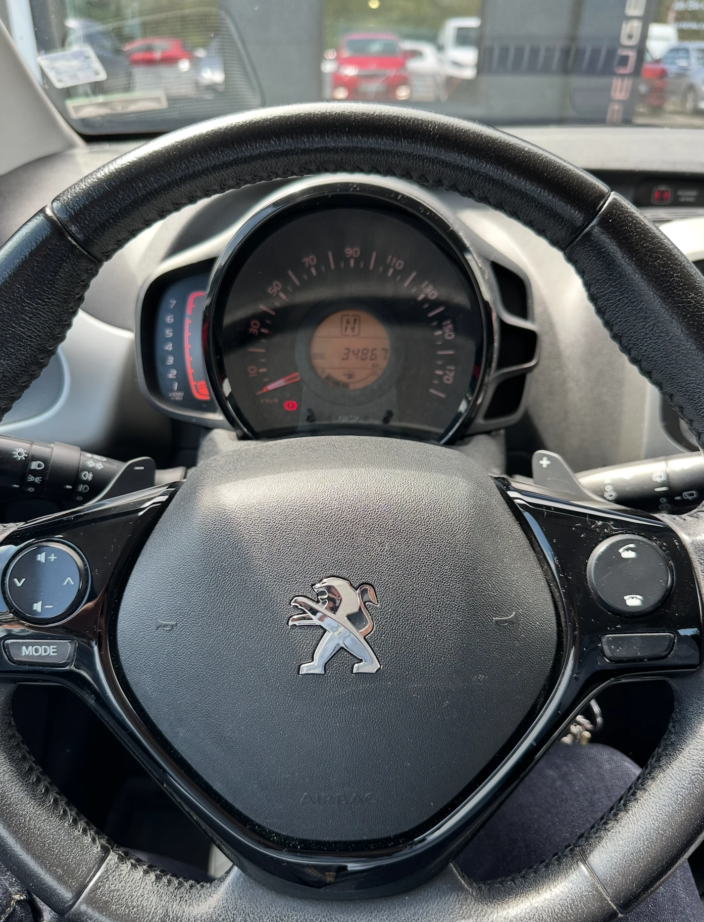 Peugeot 108 - 35 000 км - Автомат  - изображение 7