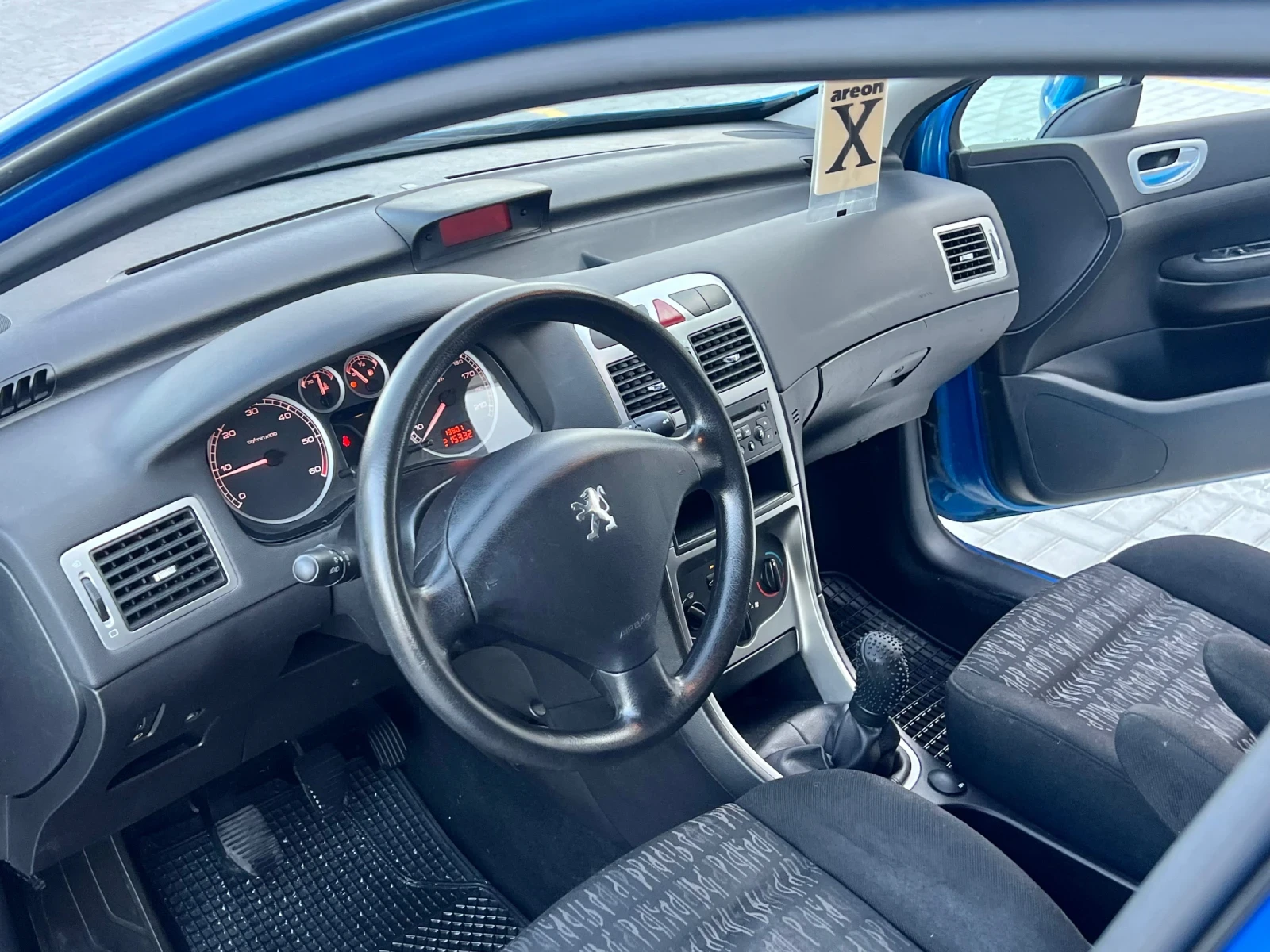 Peugeot 307 2.0 HDl 2005г - изображение 8