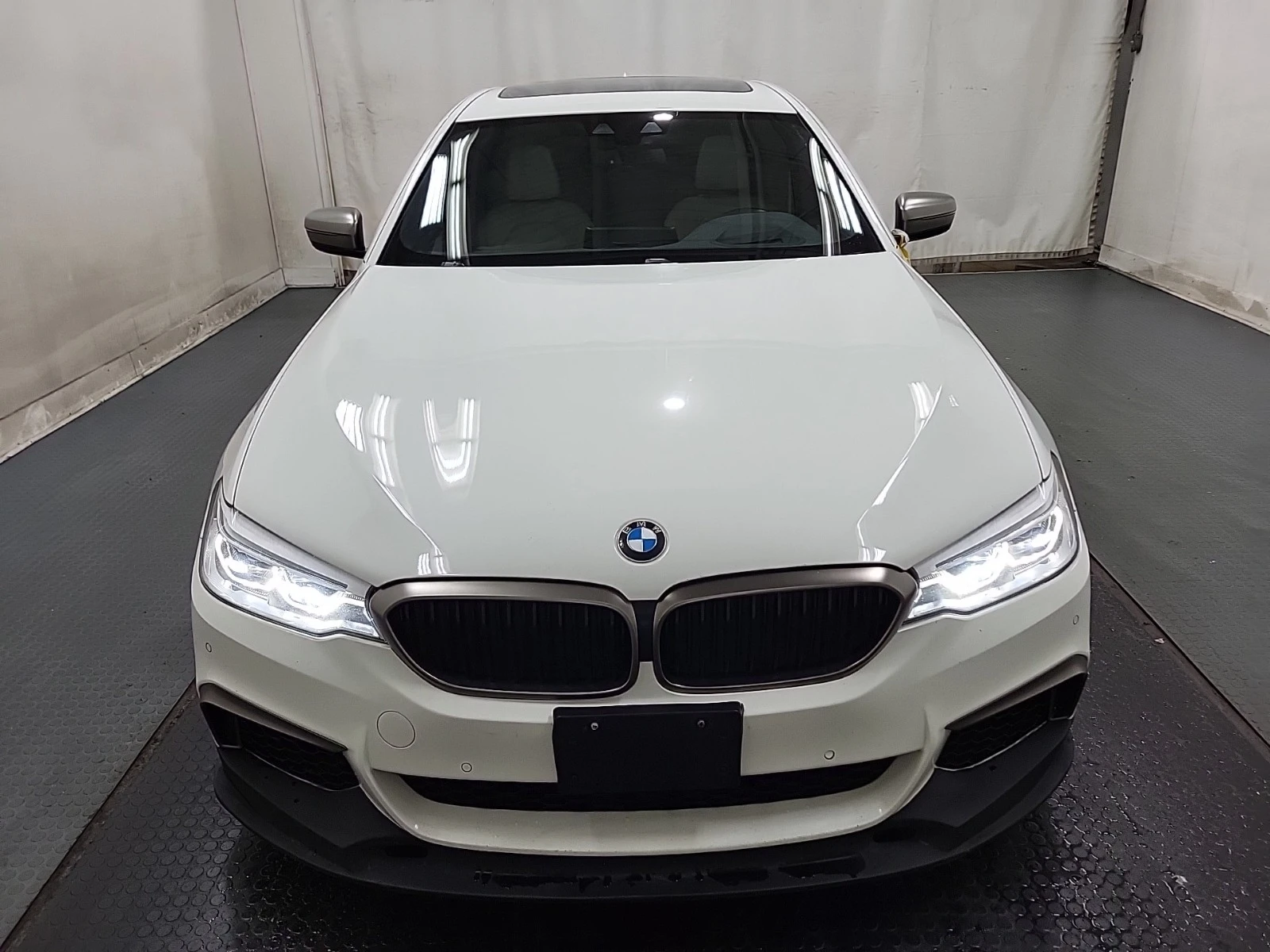 BMW 550 M550i xDrive* M-PACK* TOP*  - изображение 3